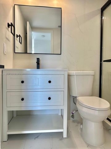 21911 Lake Forest Cir 202, Boca Raton, FL 33433