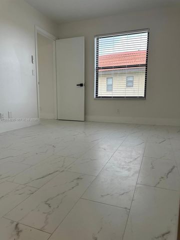 21911 Lake Forest Cir 202, Boca Raton, FL 33433