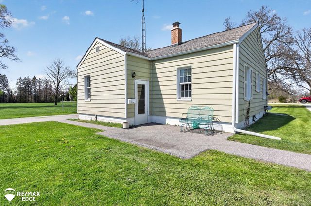 5391 W Dodge Road, Vienna Twp, MI 48420