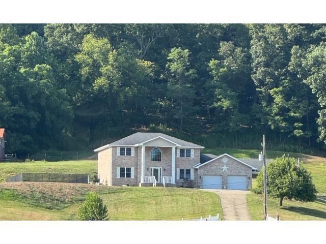 1588 Sheri Lane, Huntington, WV 25704