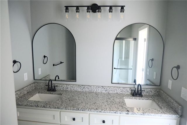 1903 NW Washam Court, Grain Valley, MO 64029