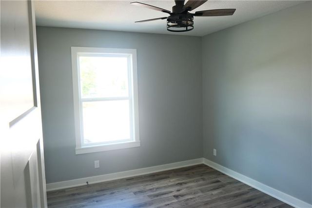 1903 NW Washam Court, Grain Valley, MO 64029