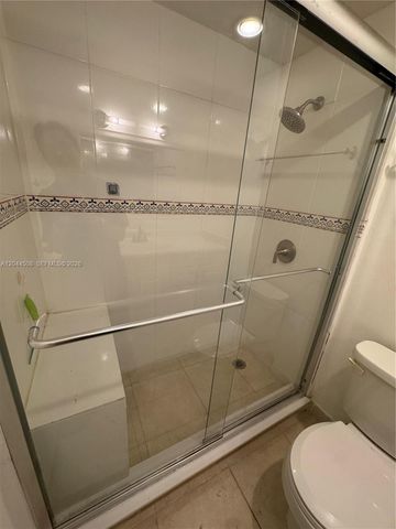 210 172nd St 429, Sunny Isles Beach, FL 33160