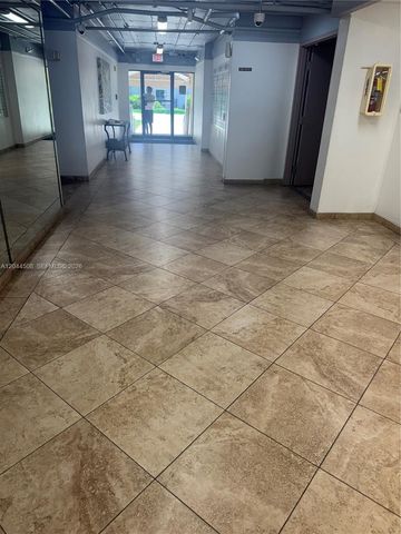 210 172nd St 429, Sunny Isles Beach, FL 33160