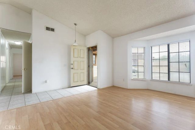 37012 Calle Bonita, Palmdale, CA 93550