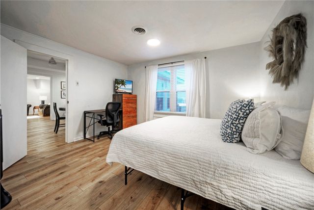 3615 Shore Dr, Corpus Christi, TX 78418