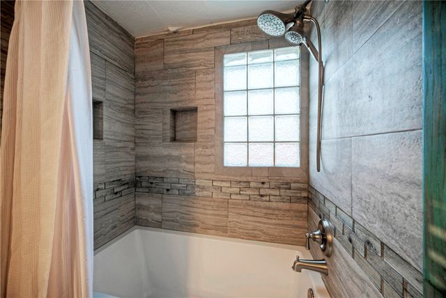 3615 Shore Dr, Corpus Christi, TX 78418