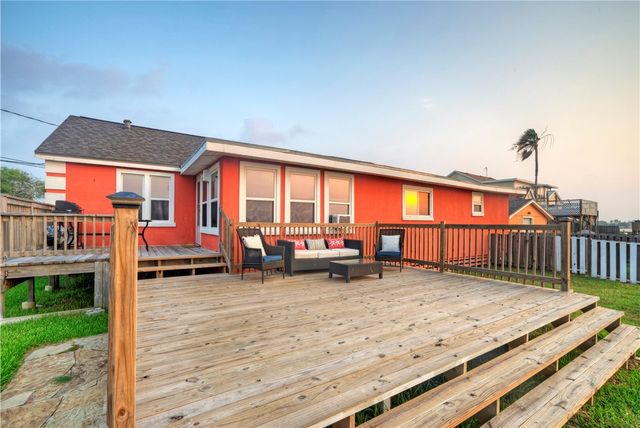 3615 Shore Dr, Corpus Christi, TX 78418