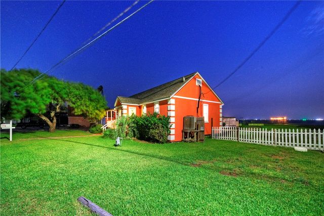 3615 Shore Dr, Corpus Christi, TX 78418