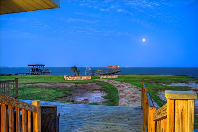 3615 Shore Dr, Corpus Christi, TX 78418