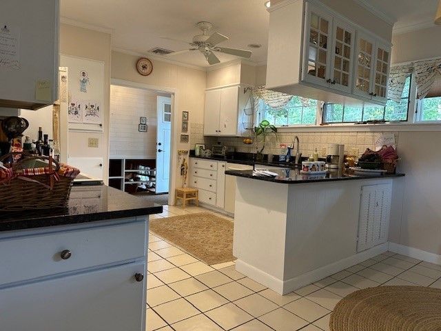 14 Rip Van Winkle Circle Circle, Warwick, RI 02886