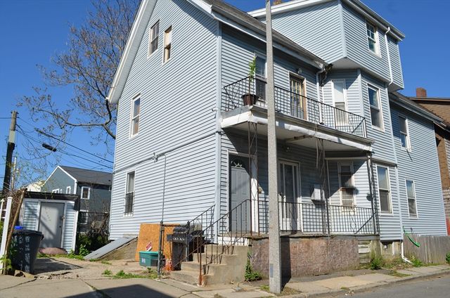 2-4 Howard Pl, Boston, MA 02125