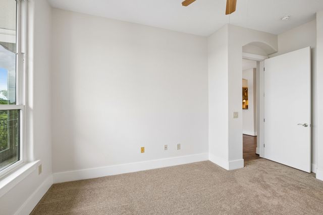 2600 Hillsboro Pike Apt 409, Nashville, TN 37212