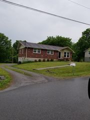 113 La Bar Dr, Hendersonville, TN 37075
