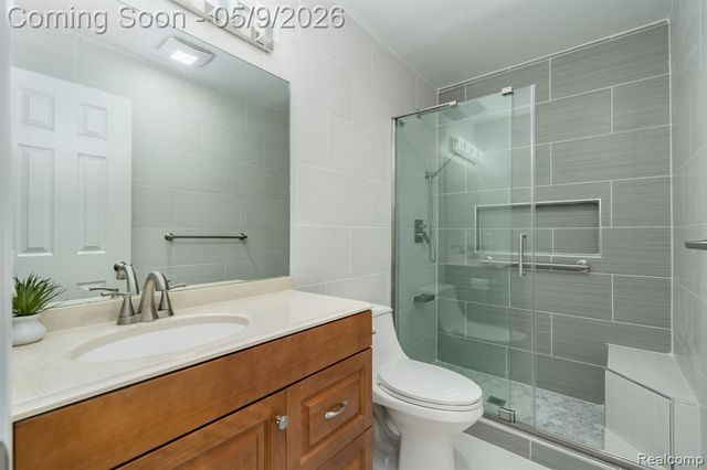 3862 Stone Haven Drive, Troy, MI 48084