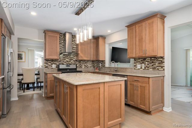 3862 Stone Haven Drive, Troy, MI 48084
