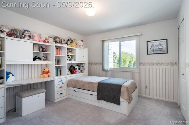 3862 Stone Haven Drive, Troy, MI 48084