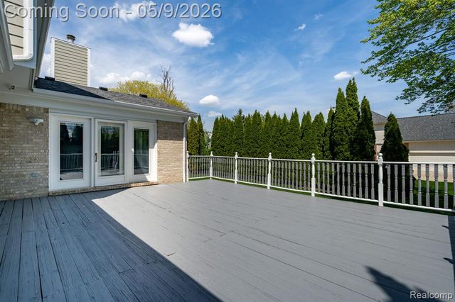 3862 Stone Haven Drive, Troy, MI 48084