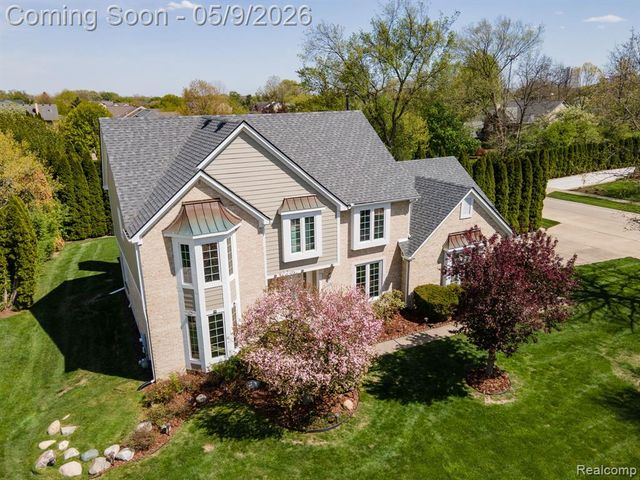3862 Stone Haven Drive, Troy, MI 48084