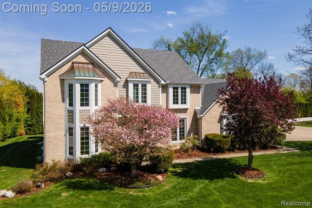 3862 Stone Haven Drive, Troy, MI 48084