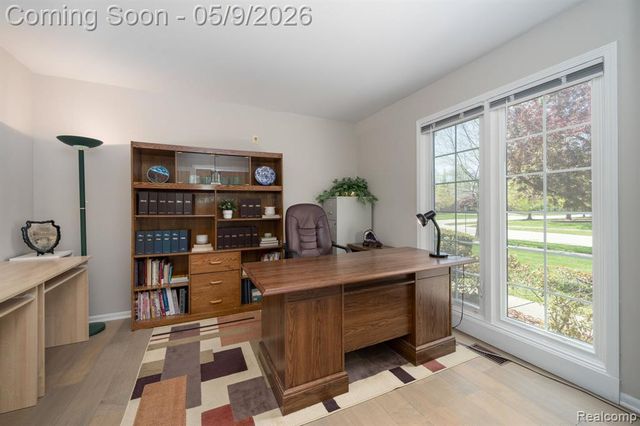 3862 Stone Haven Drive, Troy, MI 48084