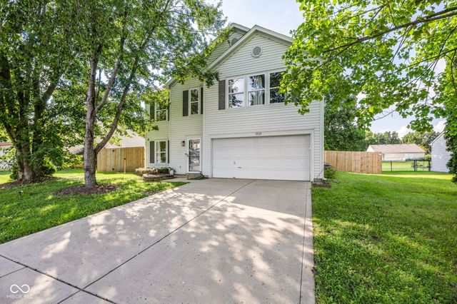 19135 Calico Aster Drive, Noblesville, IN 46062