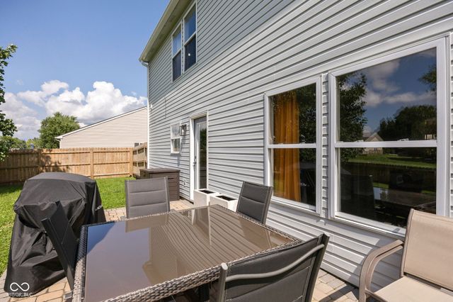 19135 Calico Aster Drive, Noblesville, IN 46062