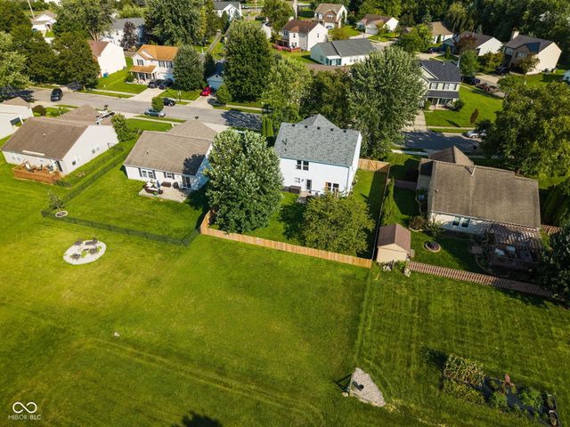 19135 Calico Aster Drive, Noblesville, IN 46062