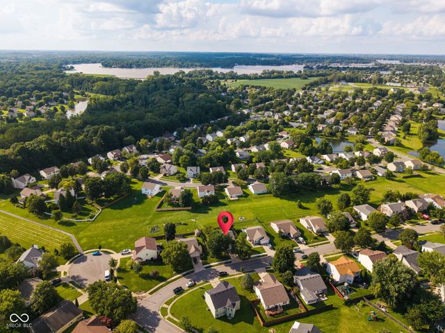 19135 Calico Aster Drive, Noblesville, IN 46062