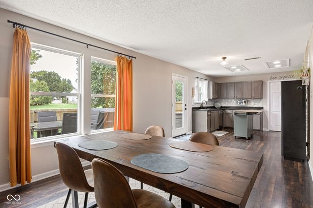 19135 Calico Aster Drive, Noblesville, IN 46062