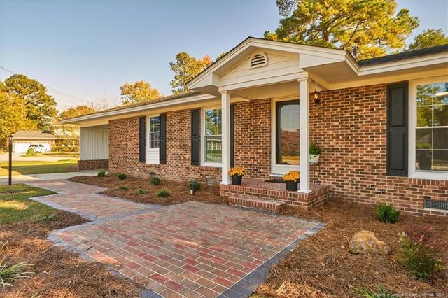 3304 N McMillian Street, Lumberton, NC 28358