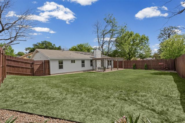 7900 KENESHAW DR, Austin, TX 78745