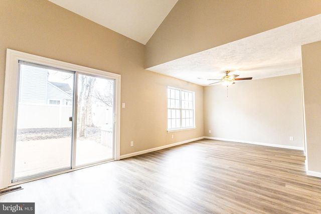 21 PARK SIDE DR, Sicklerville, NJ 08081