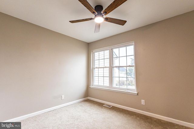 21 PARK SIDE DR, Sicklerville, NJ 08081