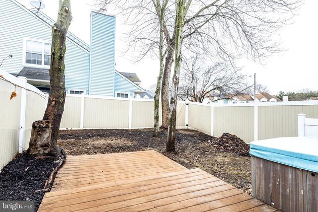 21 PARK SIDE DR, Sicklerville, NJ 08081