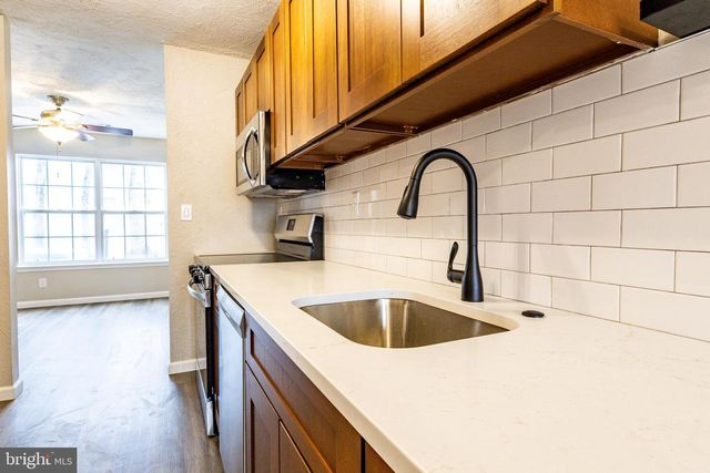 21 PARK SIDE DR, Sicklerville, NJ 08081