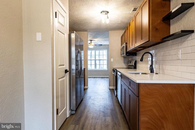 21 PARK SIDE DR, Sicklerville, NJ 08081