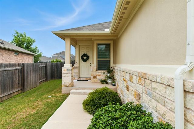 324 Mountain Valley ST, Georgetown, TX 78628