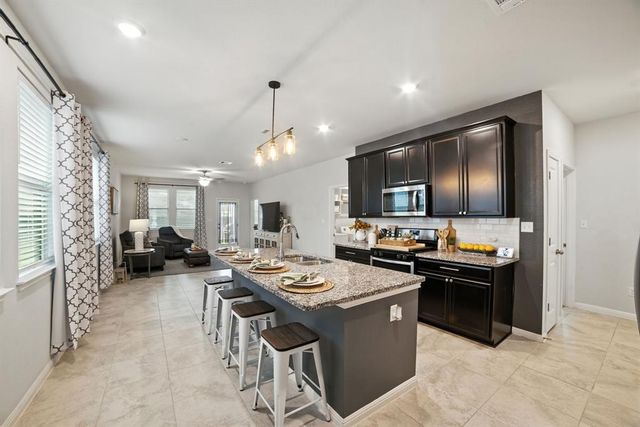 324 Mountain Valley ST, Georgetown, TX 78628