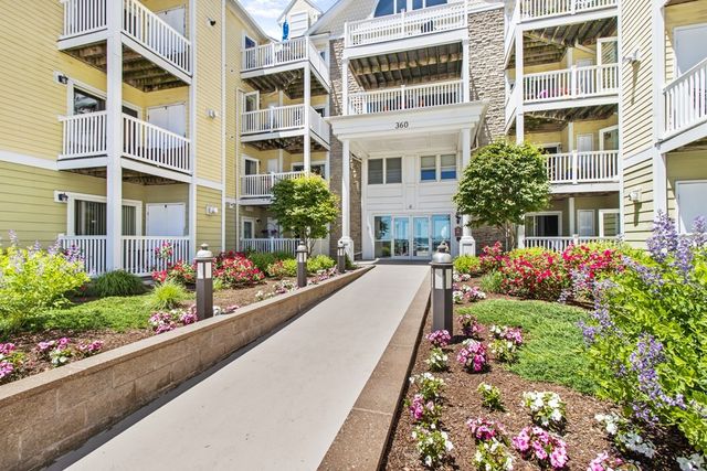 360 Revere Beach Blvd 309, Revere, MA 02151