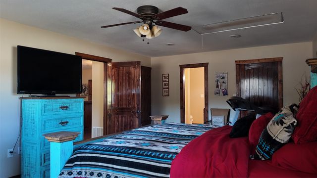 200 County Road 1260, Decatur, TX 76234