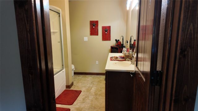 200 County Road 1260, Decatur, TX 76234