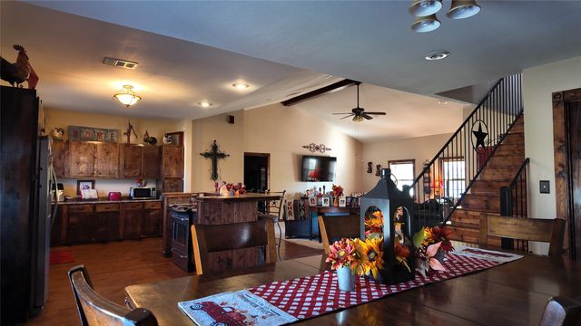 200 County Road 1260, Decatur, TX 76234
