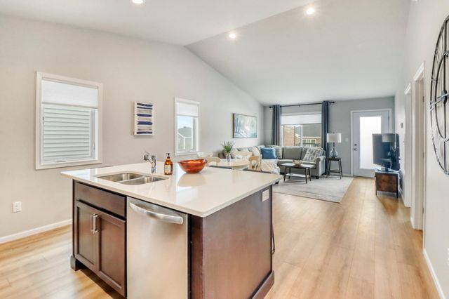 3646 Chinook Drive S, Fargo, ND 58104