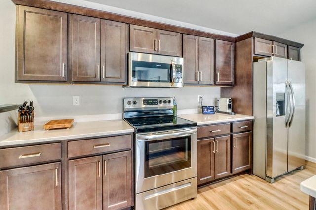 3646 Chinook Drive S, Fargo, ND 58104