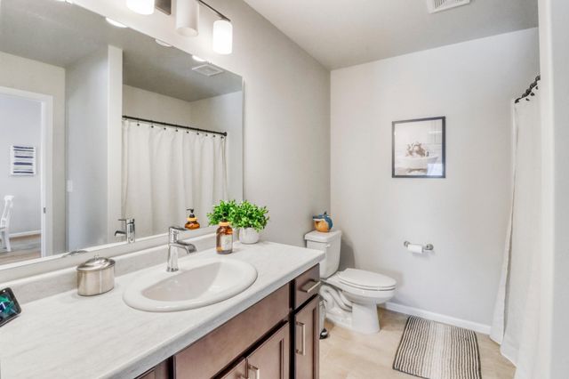 3646 Chinook Drive S, Fargo, ND 58104