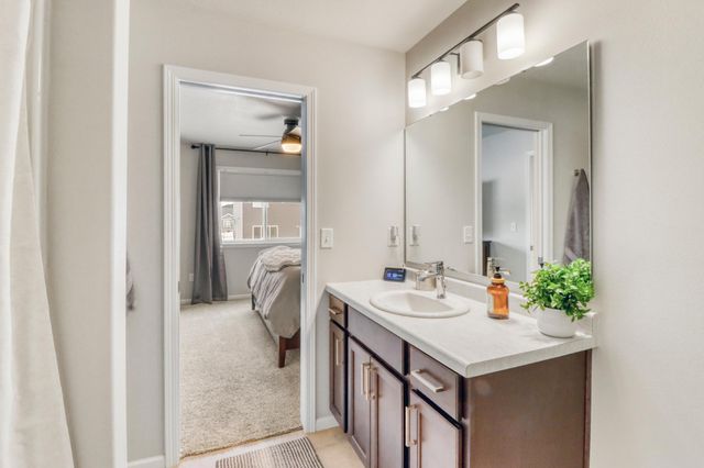 3646 Chinook Drive S, Fargo, ND 58104