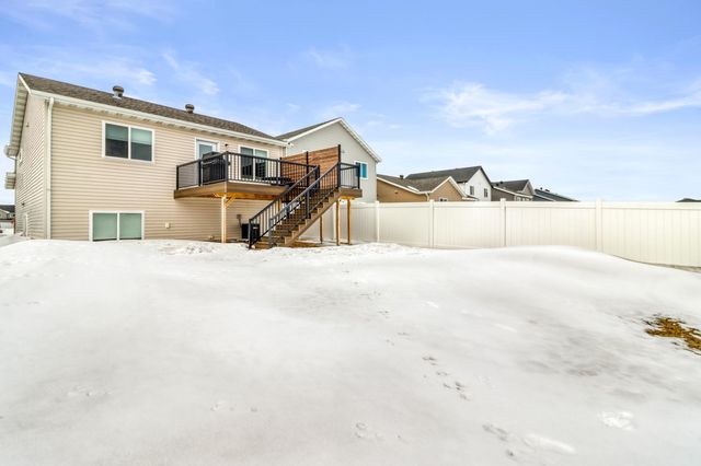3646 Chinook Drive S, Fargo, ND 58104