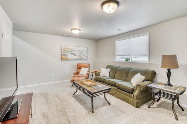 3646 Chinook Drive S, Fargo, ND 58104