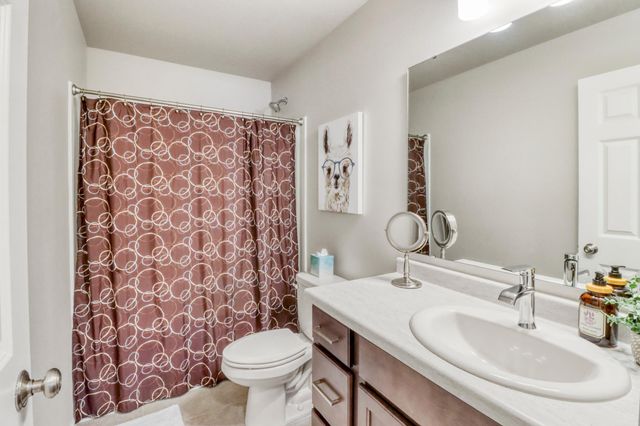 3646 Chinook Drive S, Fargo, ND 58104